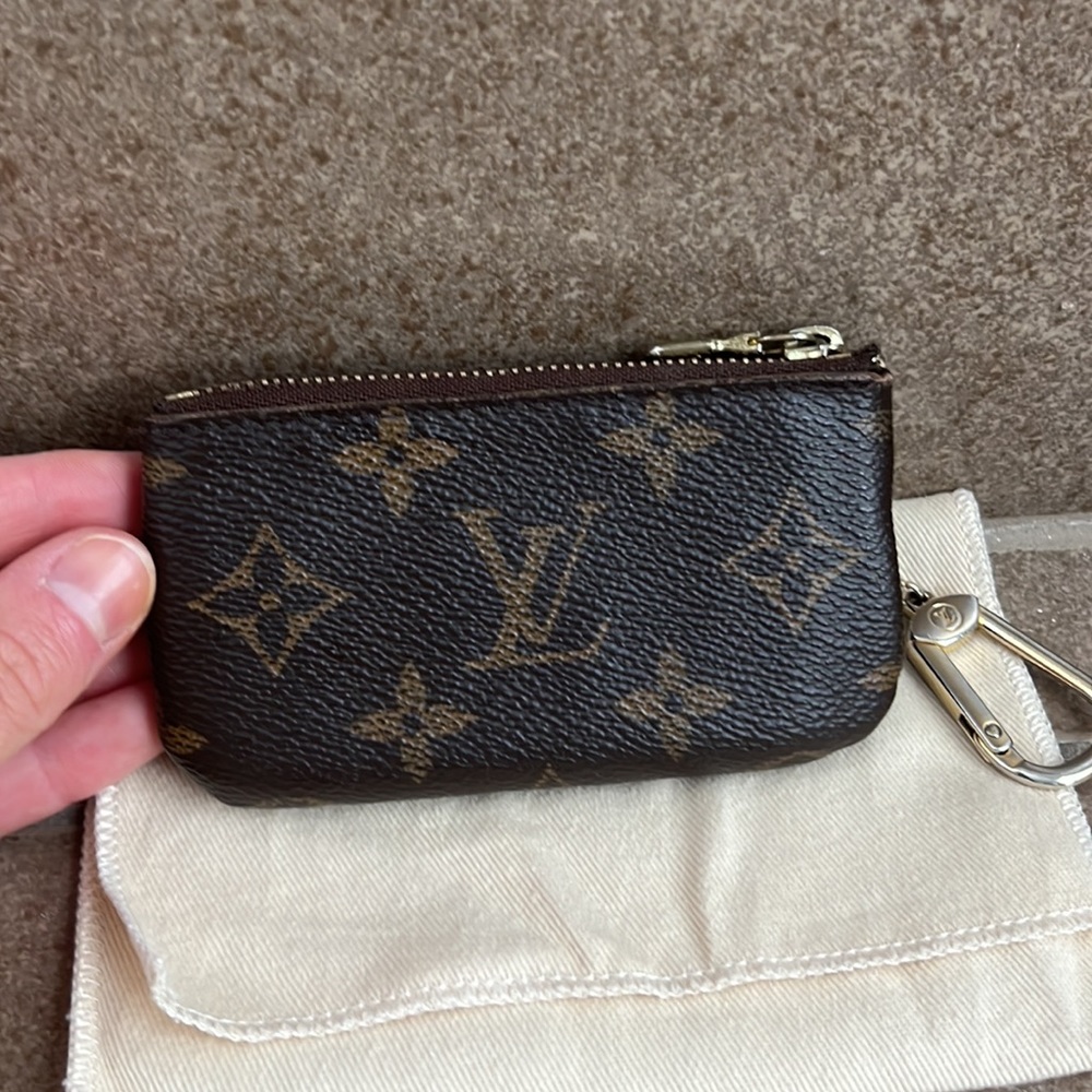 Louis Vuitton Monogram Card Wallet